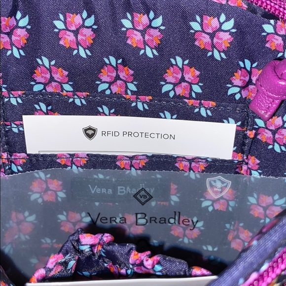 NWT Vera Bradley RFID Crossbody - Picture 8 of 9